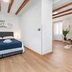 Comfort Carera By Irundo *